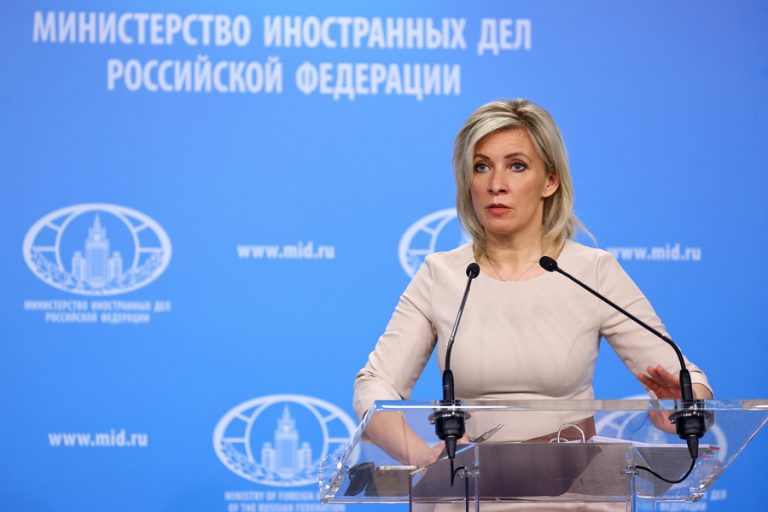 Η Ρωσία προειδοποιεί την ΕΕ με αντίποινα για τους περιορισμούς στις βίζες των Ρώσων