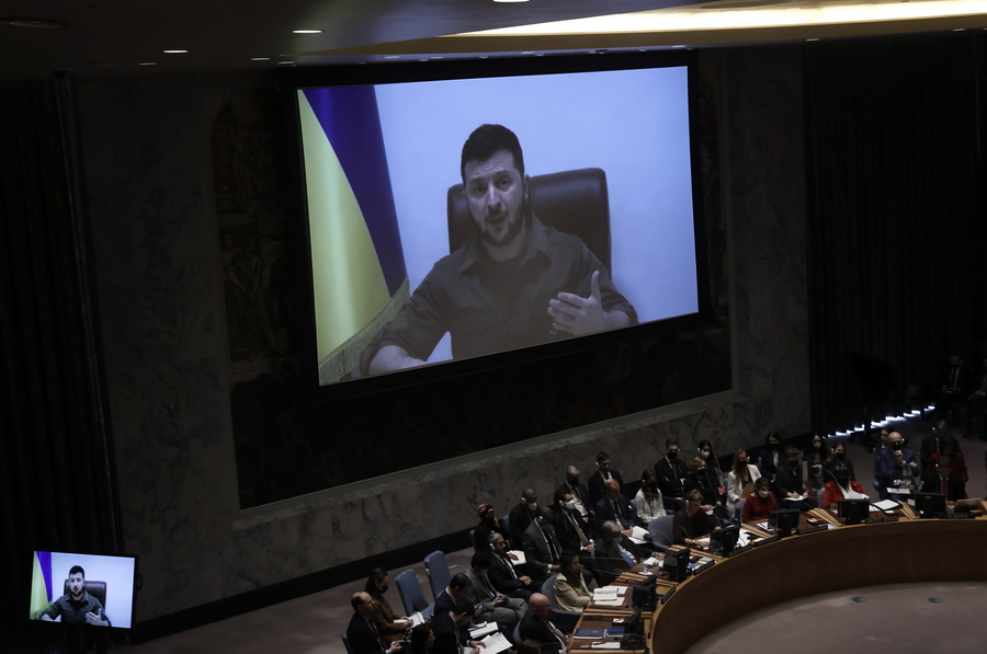 Ζελένσκι προς ΟΗΕ: Δράστε αμέσως ώστε να λογοδοτήσει η Ρωσία για τα εγκλήματά της στην Ουκρανία