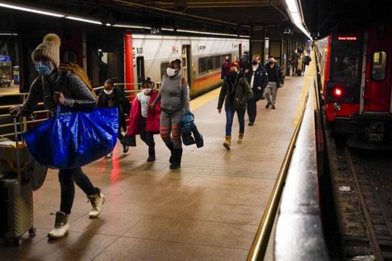 Πυροβολισμοί με πολλούς τραυματίες στο μετρό της Νέας Υόρκης