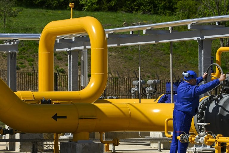H Gazprom έριξε κι’άλλο την παροχή αερίου στην Ευρώπη μέσω Ουκρανίας
