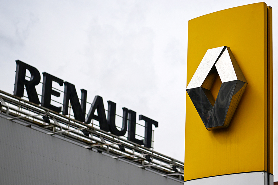 Τα ρωσικά εργοστάσια της Renault περνούν στα χέρια της Μόσχας για… ένα ρούβλι