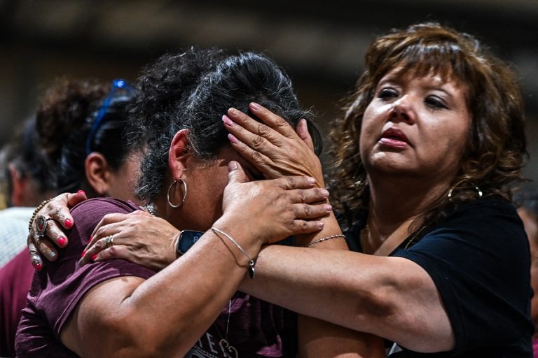 Μακελειό στο Τέξας: «Πήγα να βοηθήσω και έμαθα πως η κόρη μου ήταν νεκρή» – Συγκλονιστικές μαρτυρίες