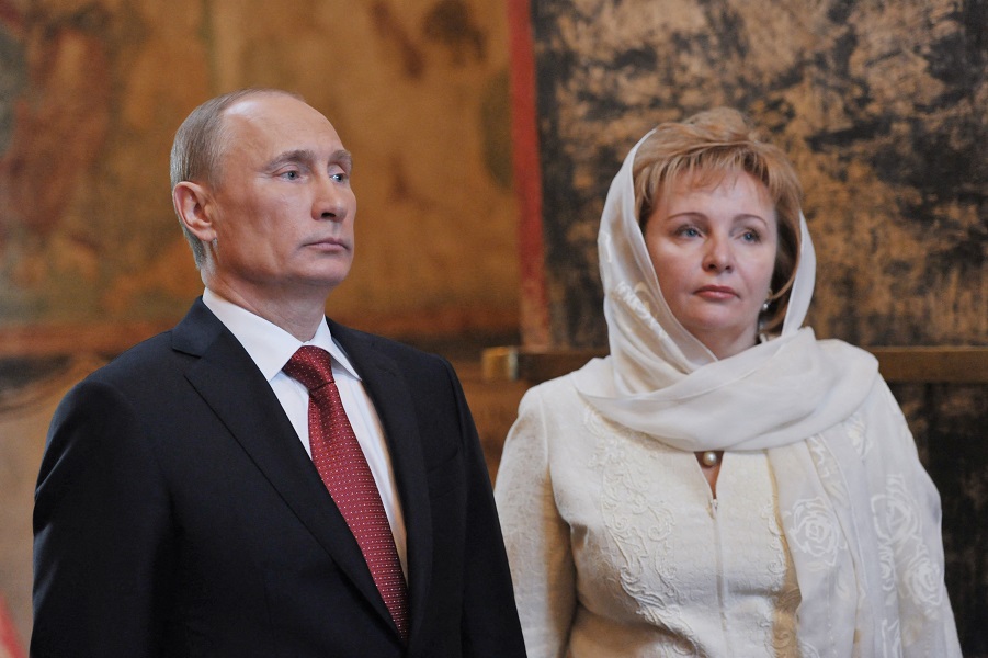 Η Βρετανία στοχοποιεί την πρώην σύζυγο του Πούτιν στο νέο πακέτο κυρώσεων
