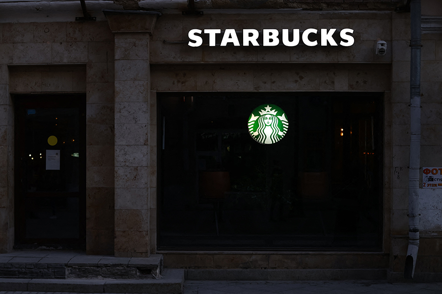 Φεύγει και η Starbucks από τη Ρωσία