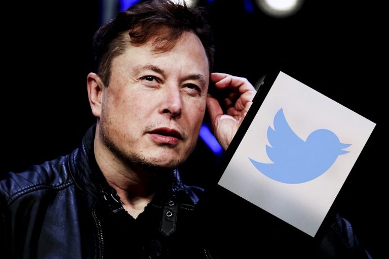 Ο Elon Musk ξεπουλάει μετοχές της Tesla στην περίπτωση που αναγκαστεί να αγοράσει το Twitter
