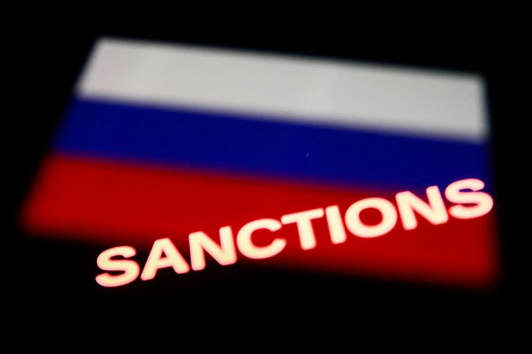 Κομισιόν: Νέες κυρώσεις κατά της Ρωσίας – Και το πλαφόν στο ρωσικό πετρέλαιο «στο τραπέζι»