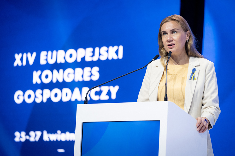 Επίτροπος Ενέργειας ΕΕ: Η πληρωμή της Gazprom σε ρούβλια παραβιάζει τις κυρώσεις