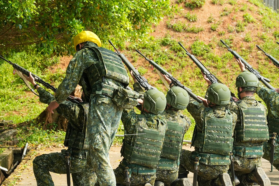 Στρατιωτικά γυμνάσια Κίνας γύρω από την Ταϊβάν ως «μήνυμα» προς τις ΗΠΑ