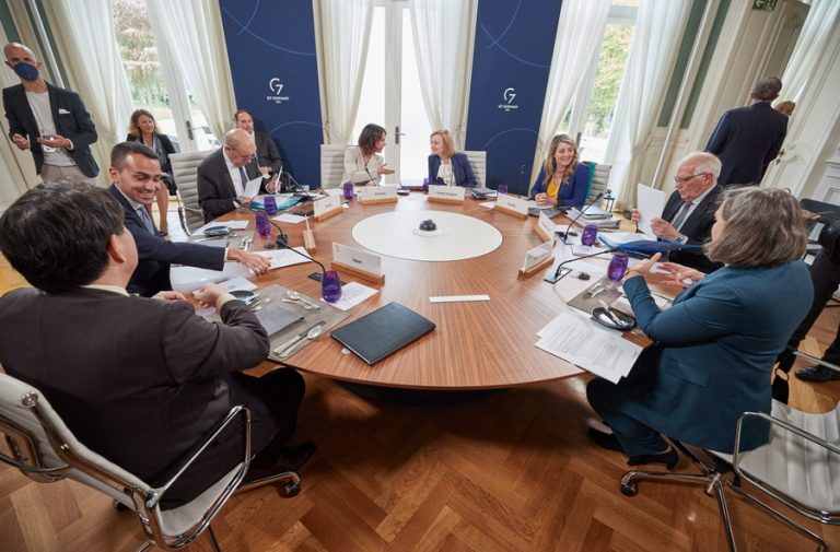 Η G7 «δεν θα αναγνωρίσει ποτέ» τα κατεχόμενα εδάφη της Ουκρανίας