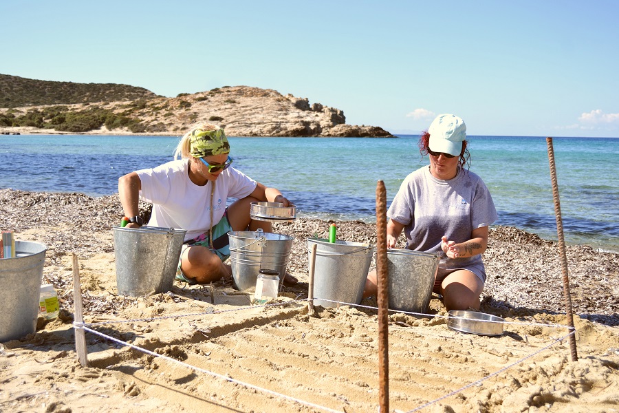 Έρευνα: Δείγματα από 20 παραλίες της Ελλάδας αποκάλυψαν 100% ύπαρξη πλαστικού