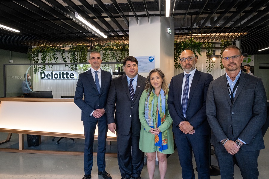Επίσκεψη του Αμερικανού Πρέσβη στο Deloitte Alexander Competence Center στη Θεσσαλονίκη