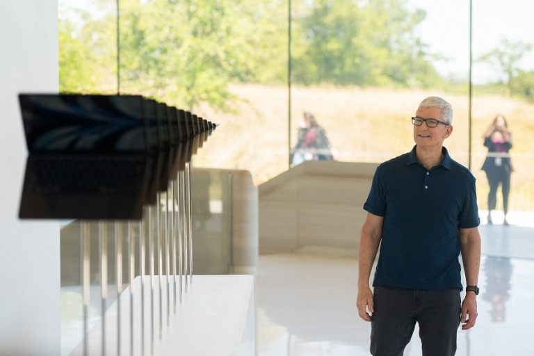 Η Apple ανακοίνωσε αναμόρφωση του δημοφιλούς MacBook Air και iOS 16