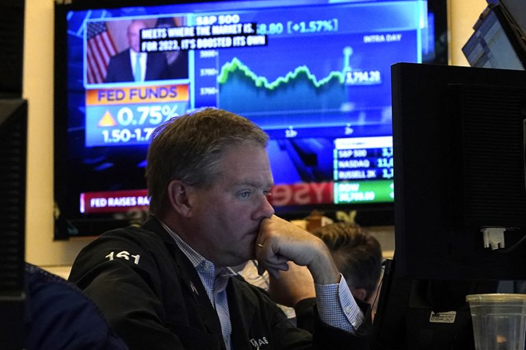 Η Goldman Sachs λέει πού πρέπει να «παρκάρετε» τα μετρητά σας