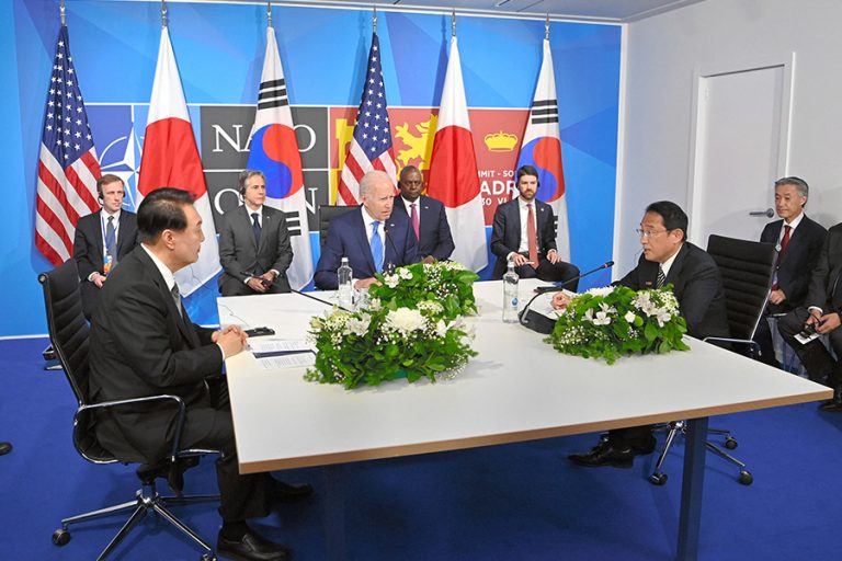 «Ακλόνητη» η δέσμευση των ΗΠΑ στην άμυνα της Ιαπωνίας και της Νότιας Κορέας, δηλώνει ο Μπάιντεν