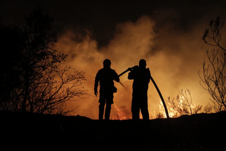 Οι πυρκαγιές στη Μεσόγειο αλλάζουν. Τι έδειξε αναλυτική έρευνα για τις επιπτώσεις της κλιματικής αλλαγής