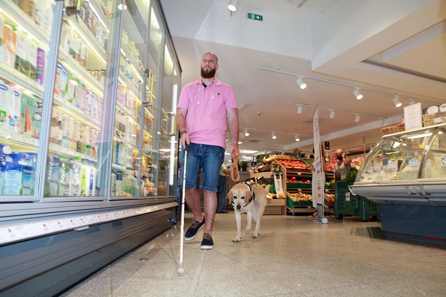 Η Μασούτης εγκαινιάζει το πρώτο σουπερμάρκετ στην Ελλάδα φιλικό για άτομα με οπτική αναπηρία