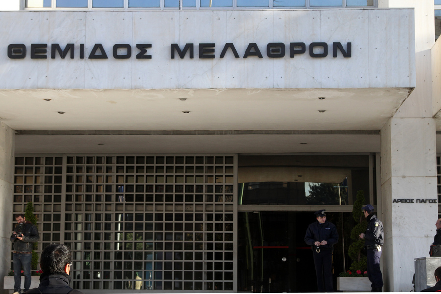 Ξεκινούν οι καταθέσεις για την υπόθεση των τηλεφωνικών παρακολουθήσεων