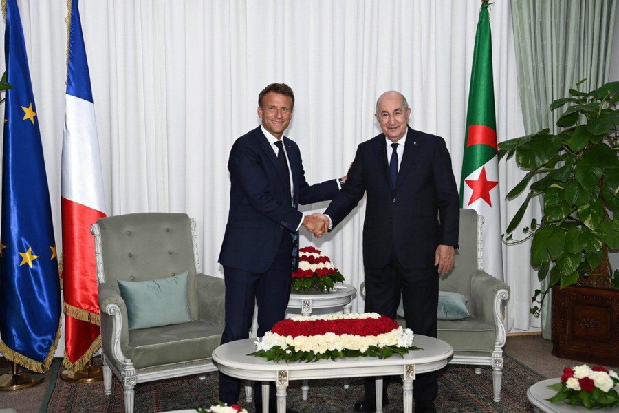 Μακρόν: Η Ευρώπη ευχαριστεί την Αλγερία για τη βοήθεια στον εφοδιασμό φυσικού αερίου