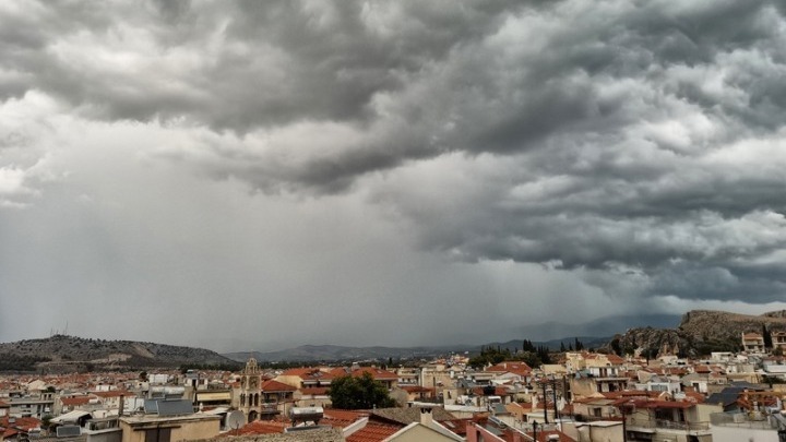 Καιρός: Έβδομη μέρα αστάθειας σήμερα με τοπικές βροχές και καταιγίδες, σύμφωνα με το meteo του Αστεροσκοπείου
