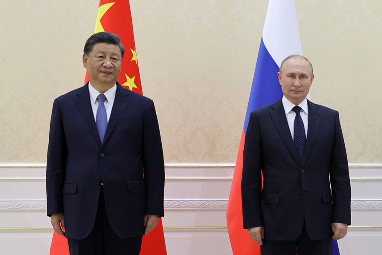 Πούτιν και Σι Τζινπίνγκ ανακοίνωσαν μια συνεργασία «χωρίς όρια»