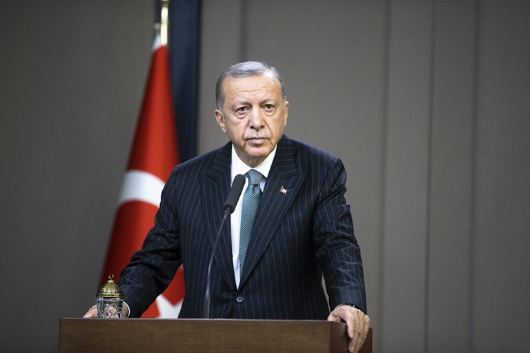 Ο Ερντογάν εμπαίζει την Ευρώπη για την ενεργειακή κρίση: «Θερίζει αυτά που έσπειρε»