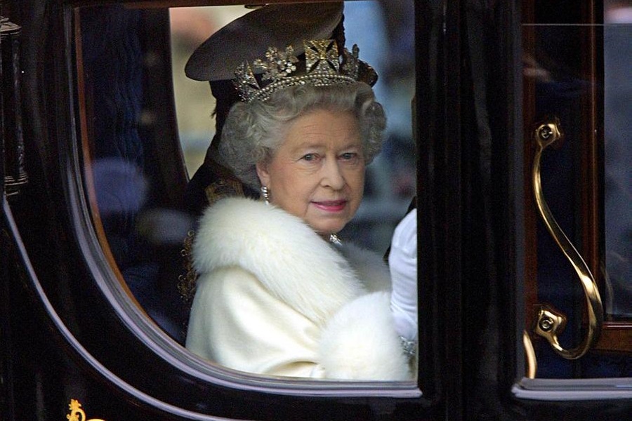 Συγκίνηση στη Βρετανία για την επέτειο θανάτου της βασίλισσας Ελισάβετ