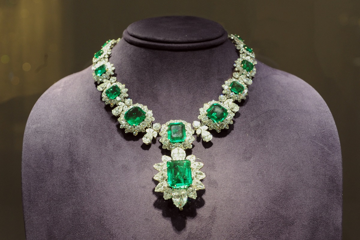 Από τα διαμάντια της Ελίζαμπεθ Τέιλορ ως τον τάφο της Μουμτάζ Μαχάλ, αυτά είναι τα 10 ακριβότερα δώρα του κόσμου