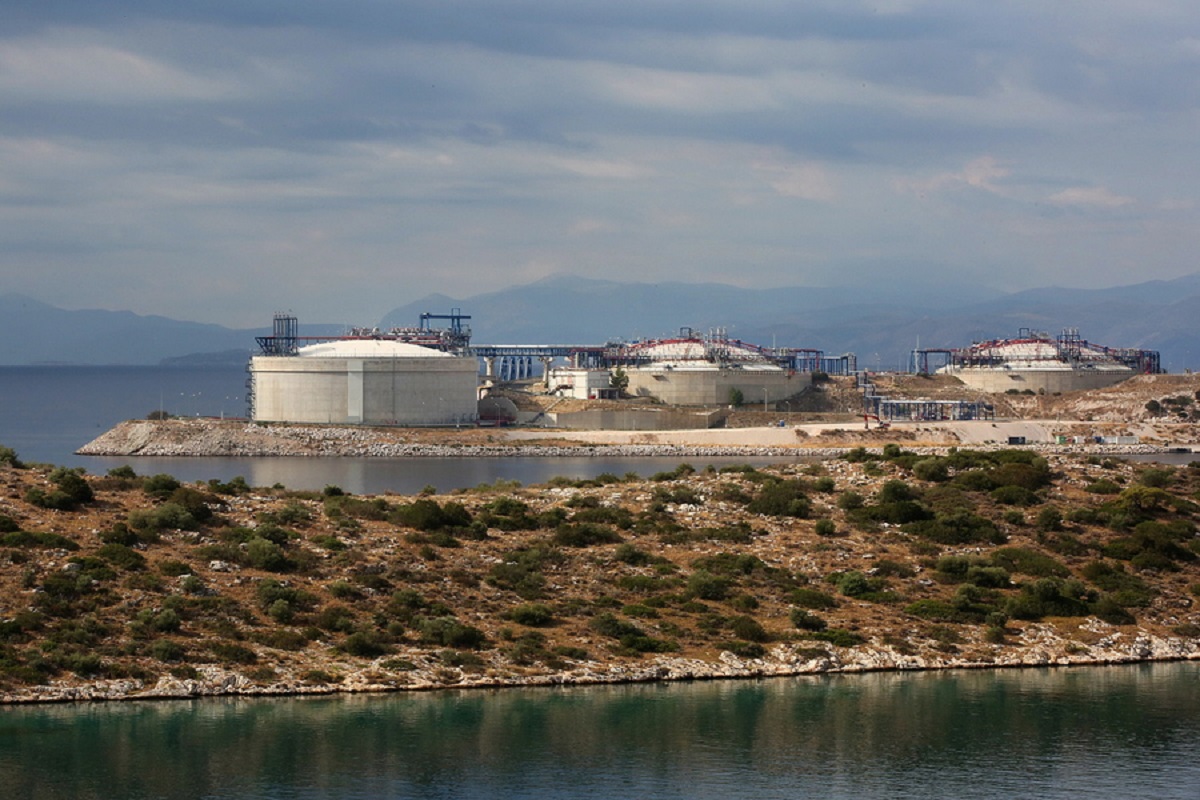 Ξεκίνησε η μεταφορά LNG από τη Ρεβυθούσα