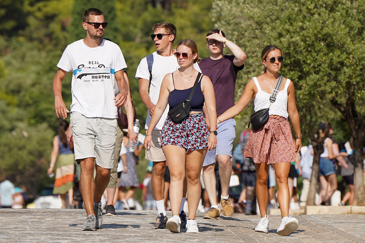 Ποιοι Ευρωπαίοι συνεχίζουν τις διακοπές τους στην Ελλάδα ακόμη και το φθινόπωρο