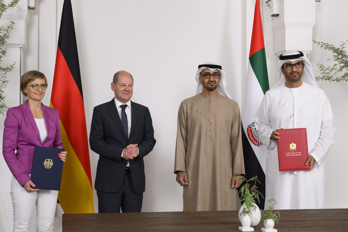 Η Γερμανία βρήκε ενεργειακή λύση στο Κατάρ: Συμφωνία για προμήθεια LNG για 15 χρόνια