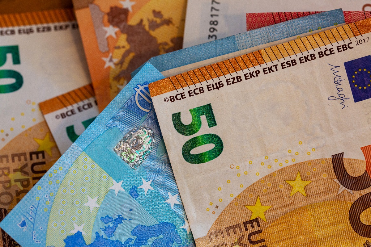 Ερώτηση ΕΚΤ προς Ευρωπαίους: Πώς θέλετε να είναι τα χαρτονομίσματα του ευρώ