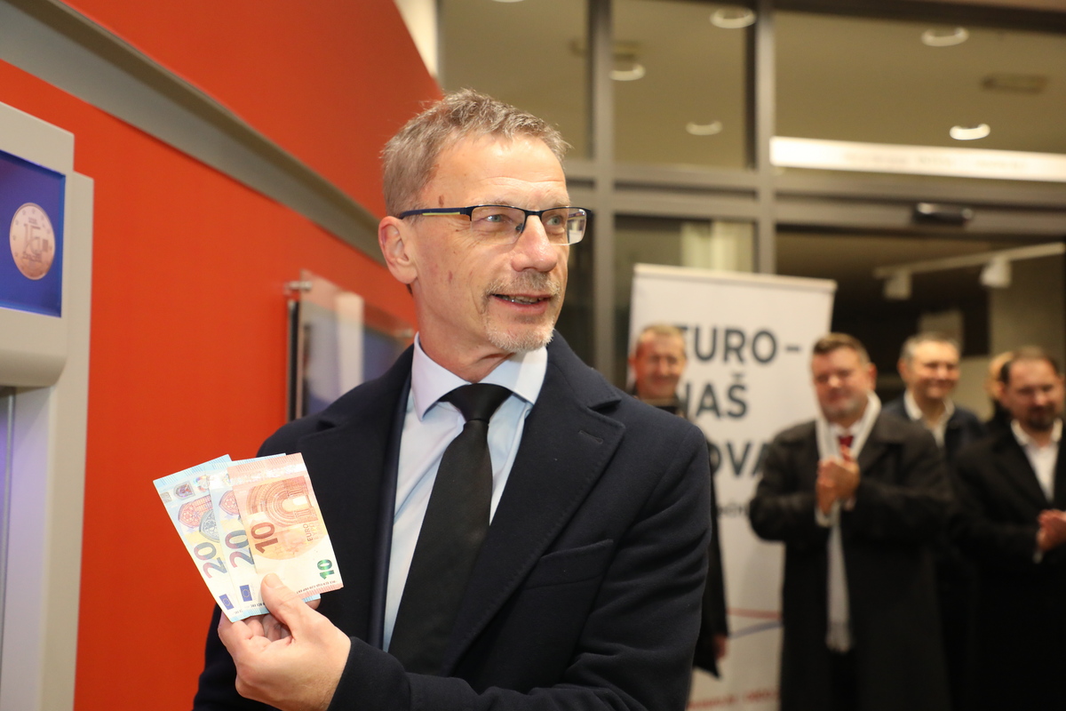 Η Κροατία στο ευρώ και το ιστορικό της διεύρυνσης