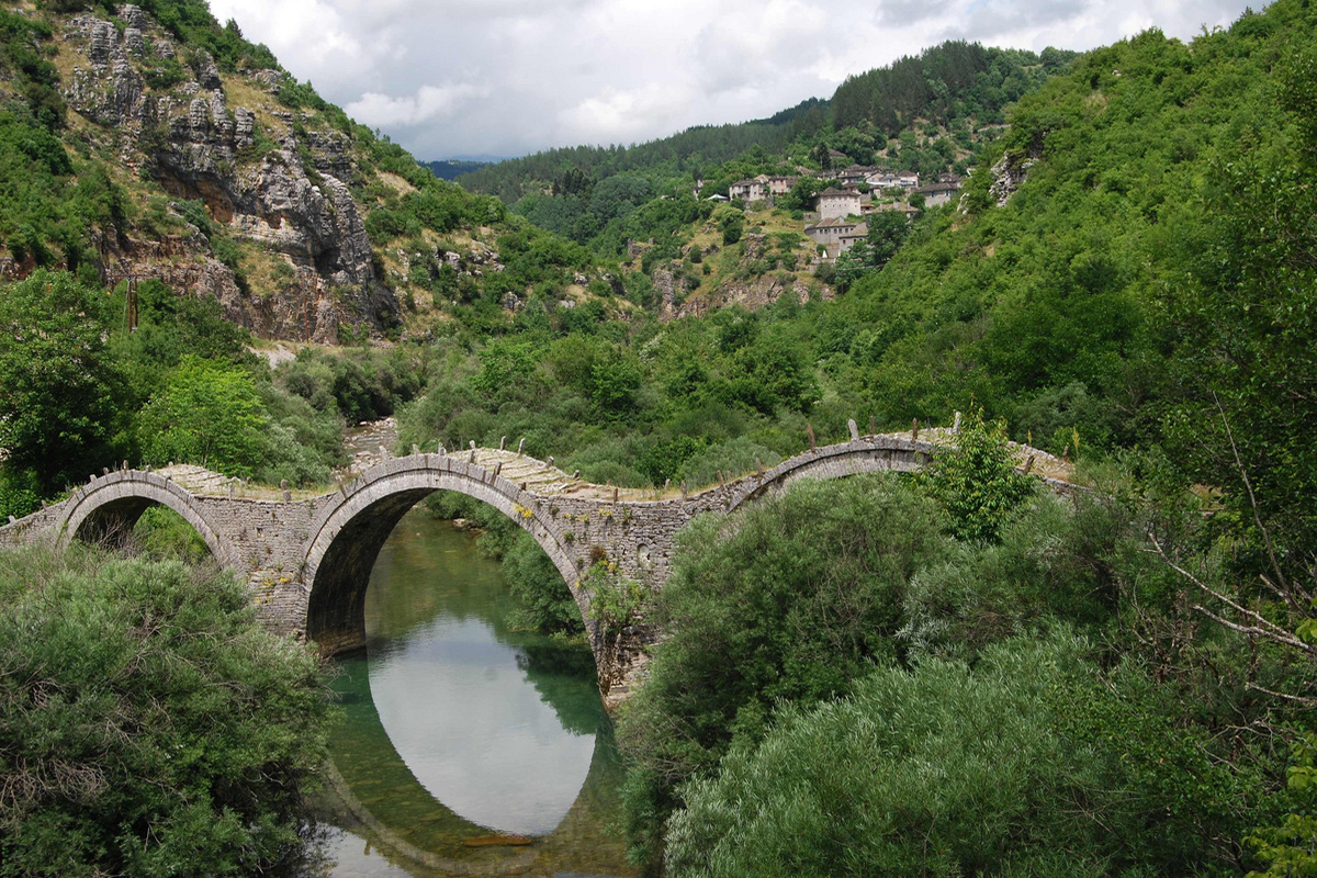 Ζαγοροχώρια: Ο ιδανικός προορισμός για όλο τον χρόνο