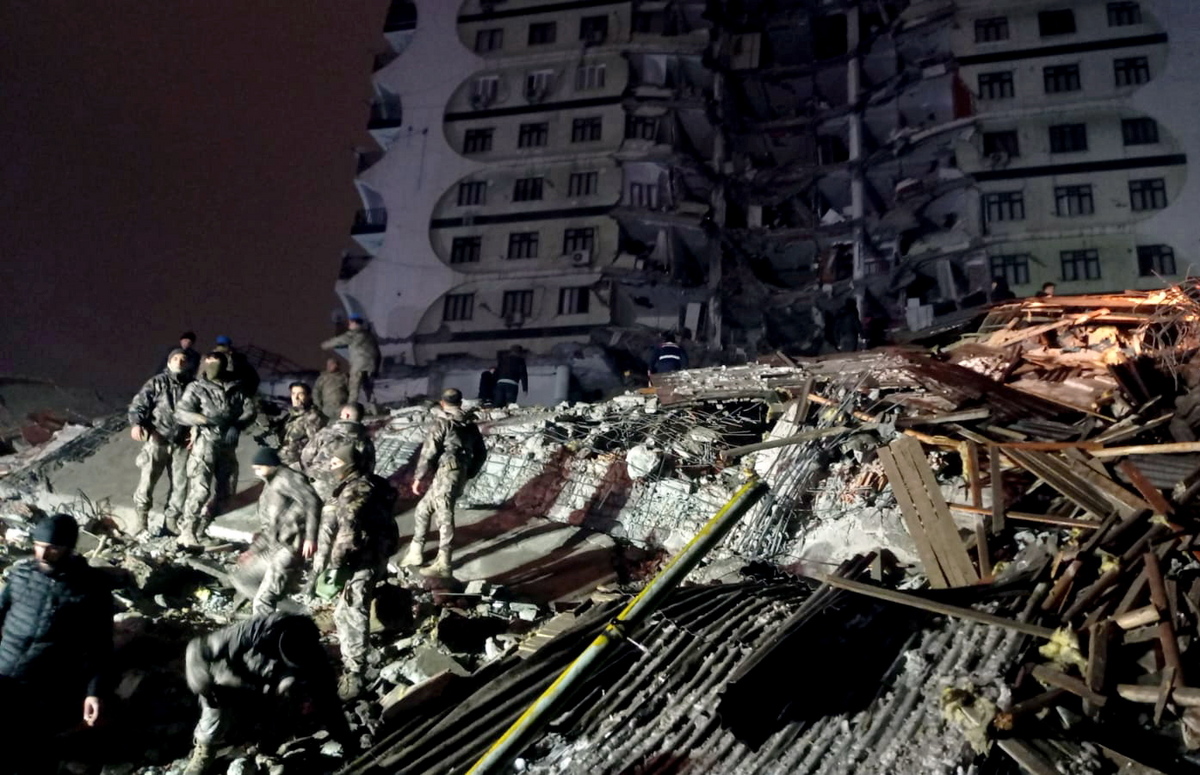 Τους 35.225 έφτασαν οι νεκροί από τον φονικό σεισμό σε Τουρκία και Συρία