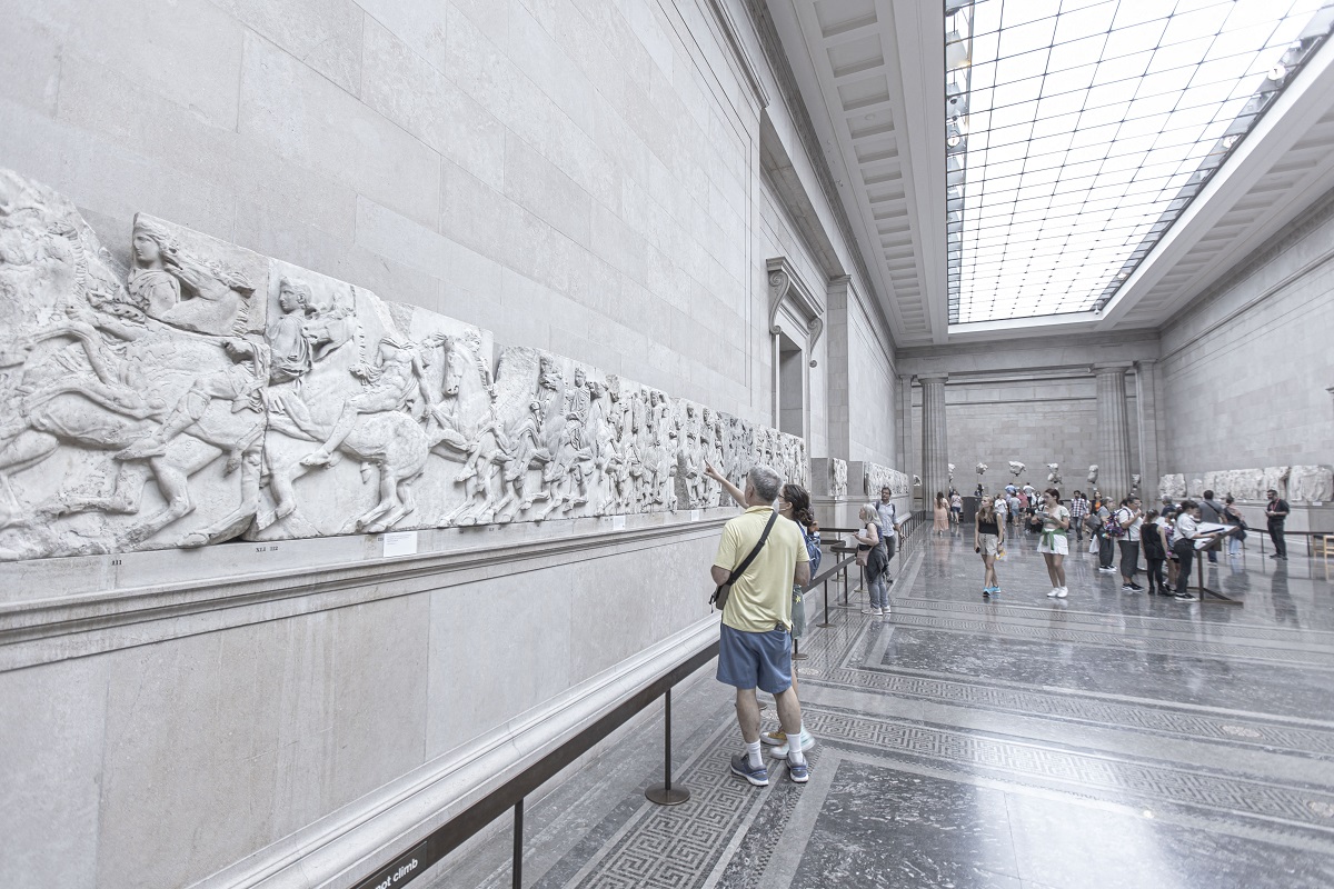 Πρόεδρος Βρετανικού Μουσείου: Αξίζει να προσπαθήσουμε μαζί με τους Έλληνες να βρούμε λύση για τα Γλυπτά του Παρθενώνα
