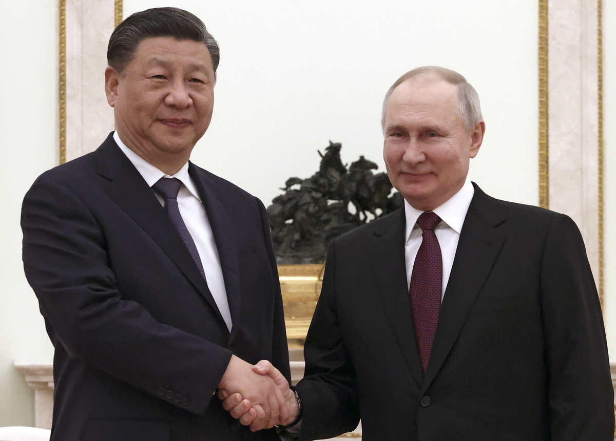 Πούτιν και Σι στέλνουν μήνυμα φιλίας και αλληλοϋποστήριξης από τη Μόσχα