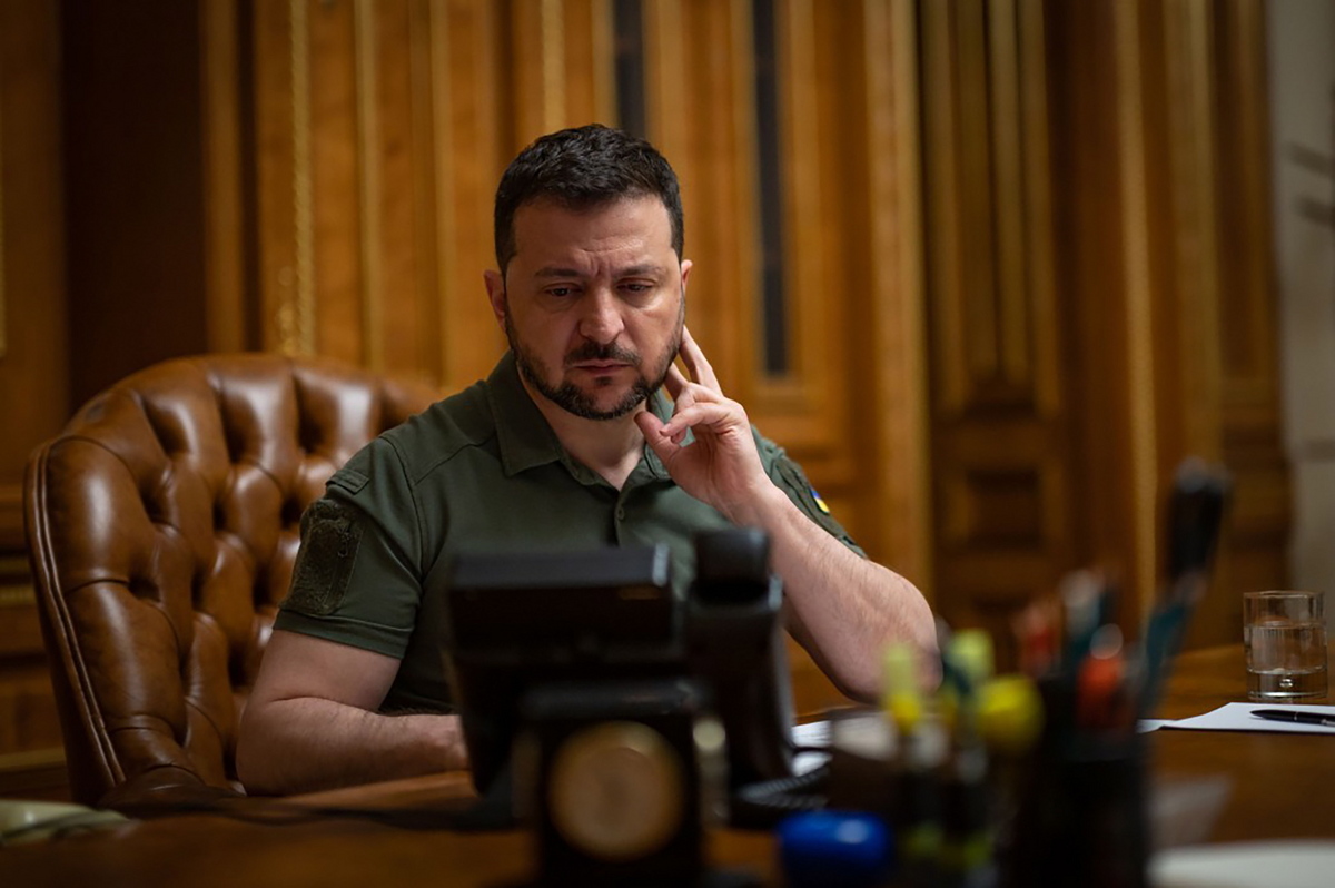 Ο Ζελένσκι υπέγραψε νέο νόμο για την επιστράτευση στην Ουκρανία