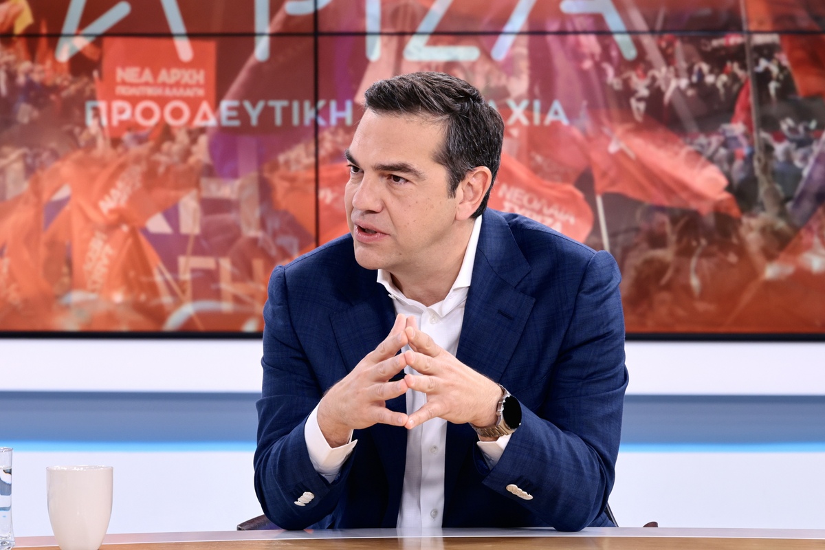 Τσίπρας: Οι εξαγγελίες της κυβέρνησης για παροχές τελευταίας στιγμής δείχνουν πανικό