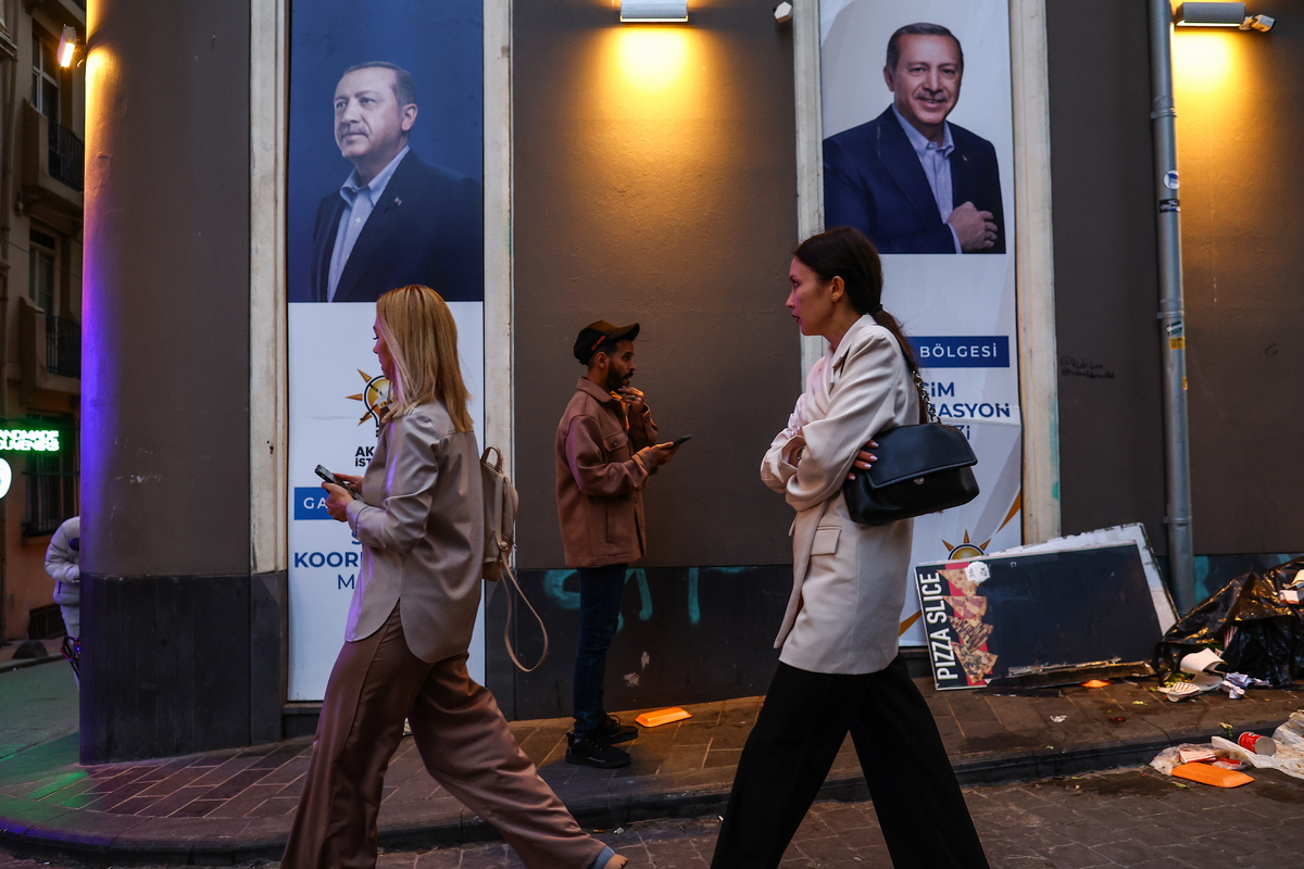 Το σενάριο του αδύναμου Ερντογάν και τα οικονομικά αδιέξοδα της Άγκυρας