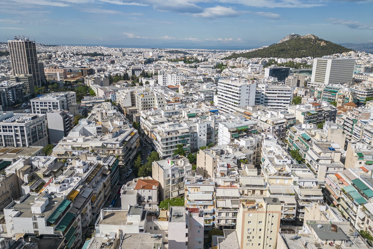 Σε πλήρη εξέλιξη το πρόγραμμα «Κάλυψη» για τη δωρεάν στέγαση ευάλωτων νέων