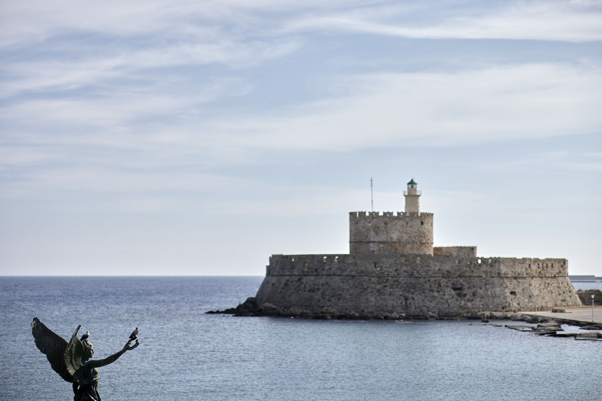 Αυξάνονται σε 12 οι δωρεάν διανυκτερεύσεις στην Ρόδο με voucher Κοινωνικού Τουρισμού της ΔΥΠΑ