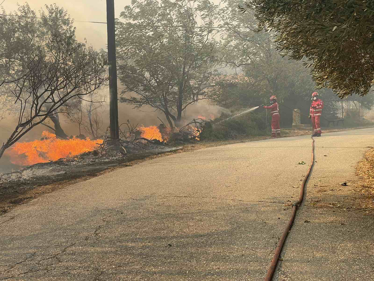 Ακραίος κίνδυνος πυρκαγιάς και αύριο