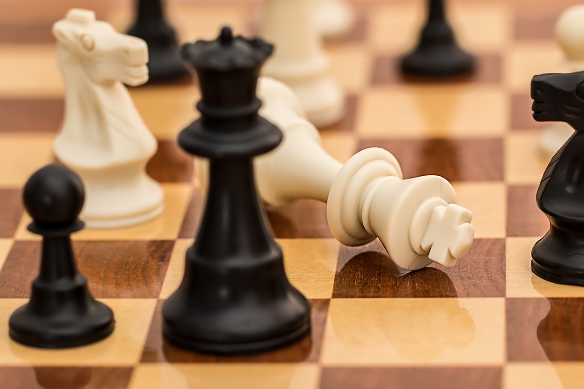 “Πονοκέφαλος” για την κορυφαία σκακιστική ομοσπονδία του κόσμου οι τρανς γυναίκες