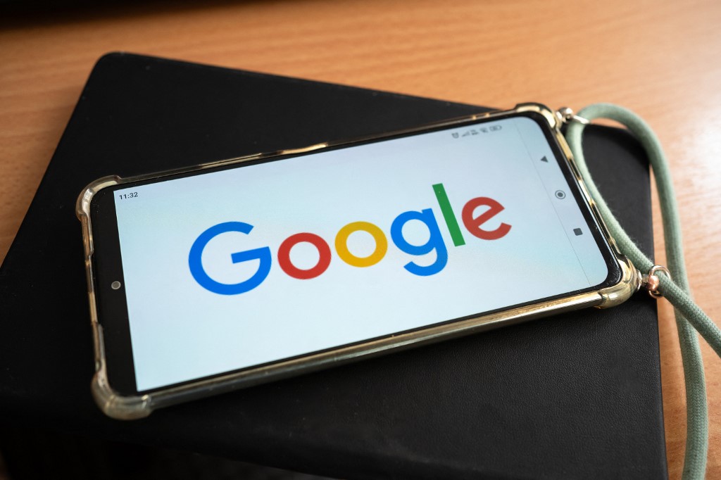 Βρετανοί καταναλωτές μηνύουν την Google για 7,3 δισ. λίρες