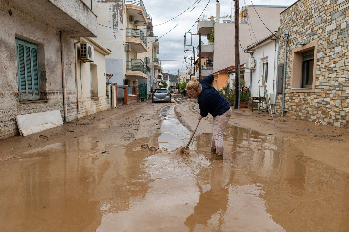 Σε απόγνωση οι πλημμυροπαθείς της Θεσσαλίας – Αναζητούνται λύσεις
