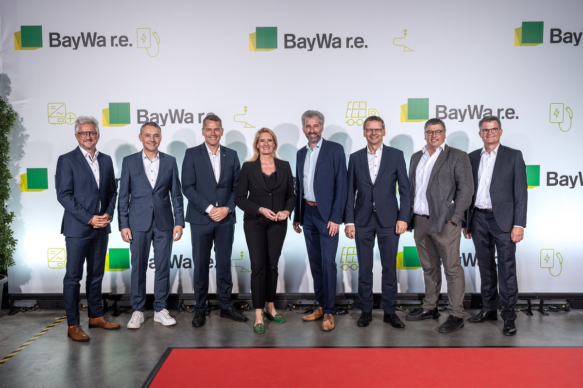 Η BayWa r.e. Solar Trade επενδύει σε νέες πράσινες εγκαταστάσεις