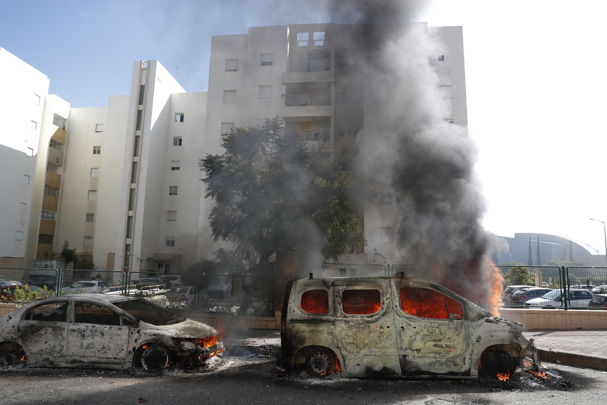 Τα 75 εκατ. ευρώ θα φτάσει η ανθρωπιστική βοήθεια στη Γάζα, σύμφωνα με την Κομισιόν