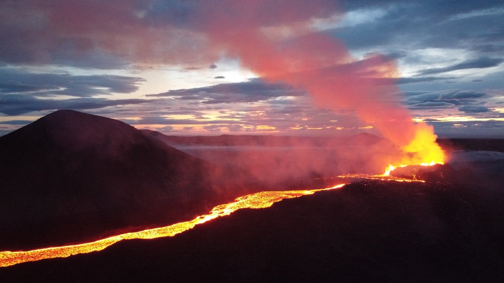 Συναγερμός στην Ισλανδία – Φόβοι για έκρηξη ηφαιστείου