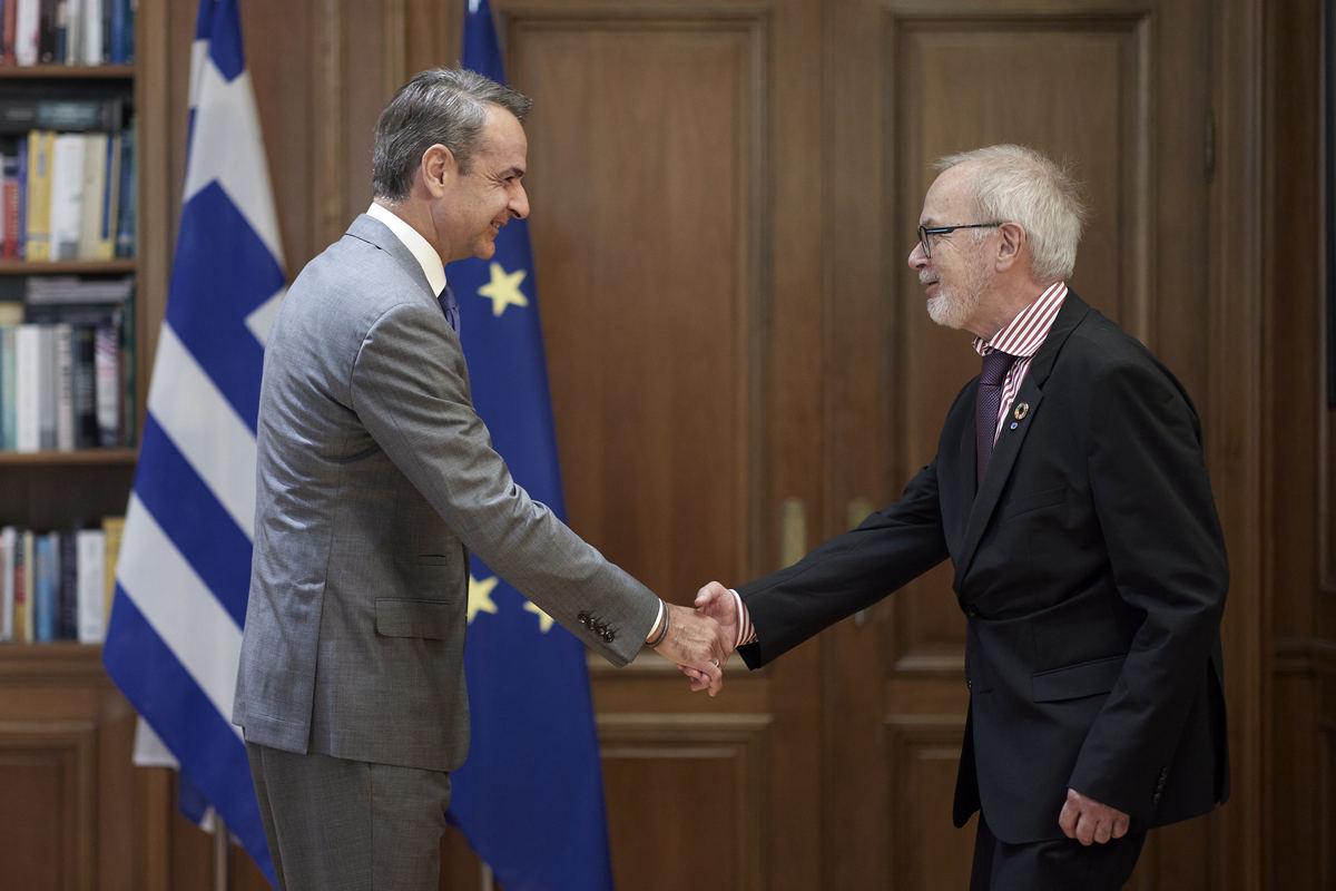 Συνάντηση Μητσοτάκη με τον πρόεδρο ΕΤΕπ – Χρηματοδότηση 150 εκατ. ευρώ στον ΔΕΔΔΗΕ για την εγκατάσταση έξυπνων μετρητών