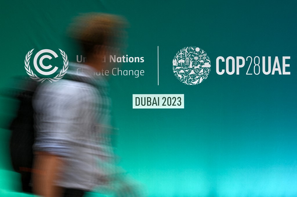 «Πεδίο μάχης» η COP28: Ευθεία επίθεση Ισπανίας και Γαλλίας στον ΟΠΕΚ για τα ορυκτά καύσιμα